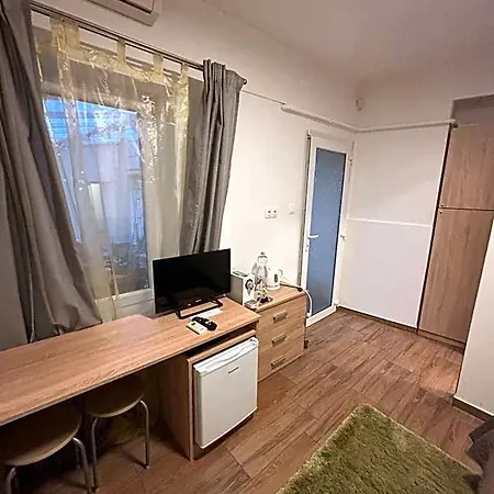Капсульный отель Beugro Lak Эстергом